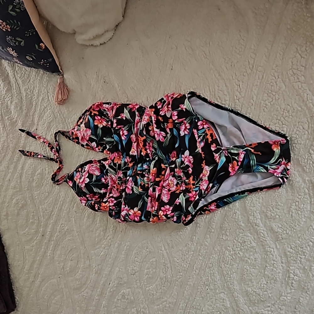 One-piece Floral Bathing Suit